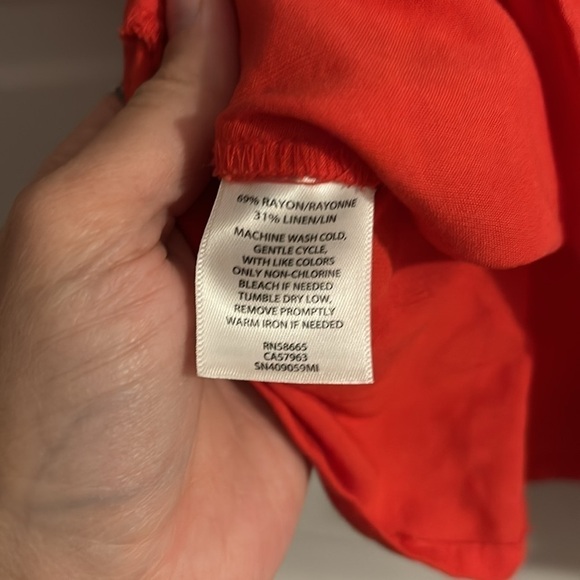 Something Navy Red Button Up Linen Blouse - Picture 4 of 6